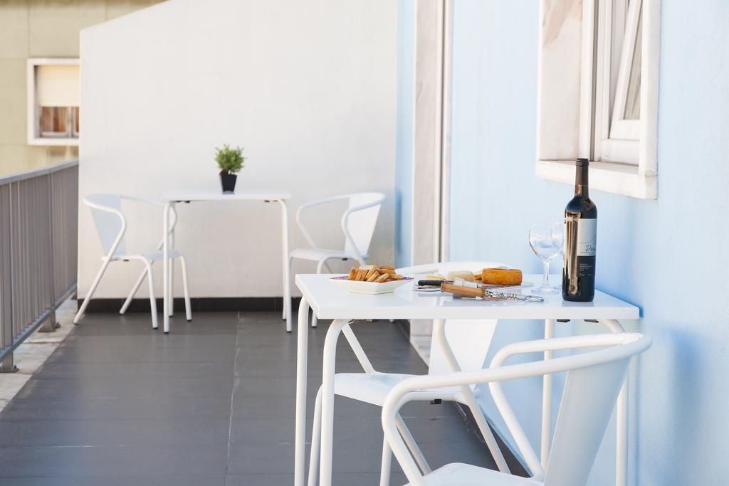 Joivy Joyful 2Br Apt With Terrace Nearby Sao Bento Palace Lisboa Pokoj fotografie