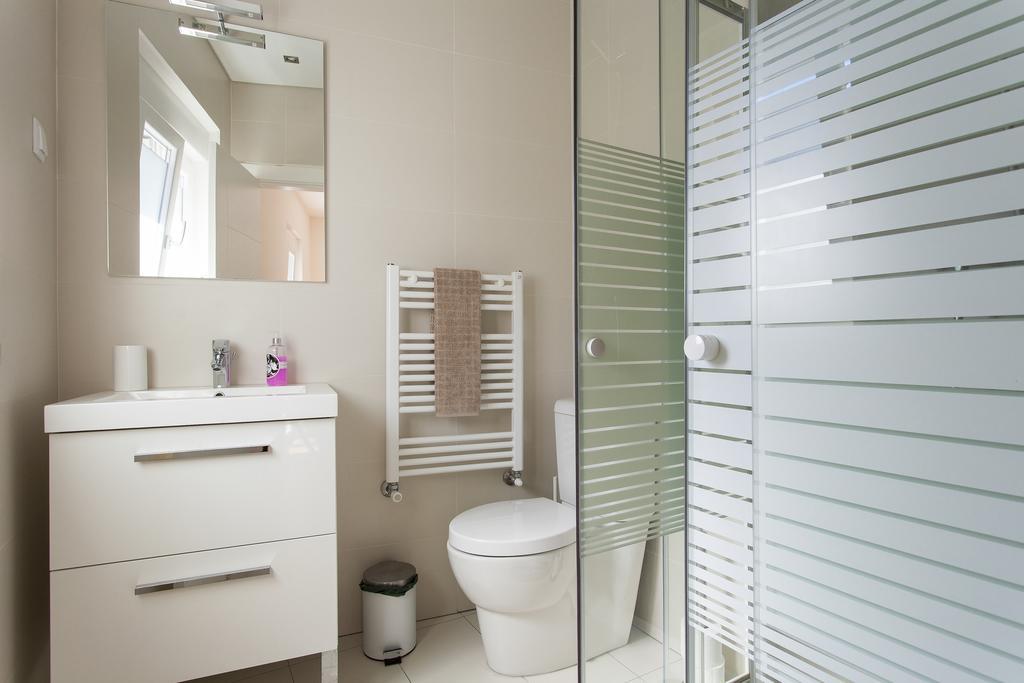 Joivy Joyful 2Br Apt With Terrace Nearby Sao Bento Palace Lisboa Exteriér fotografie